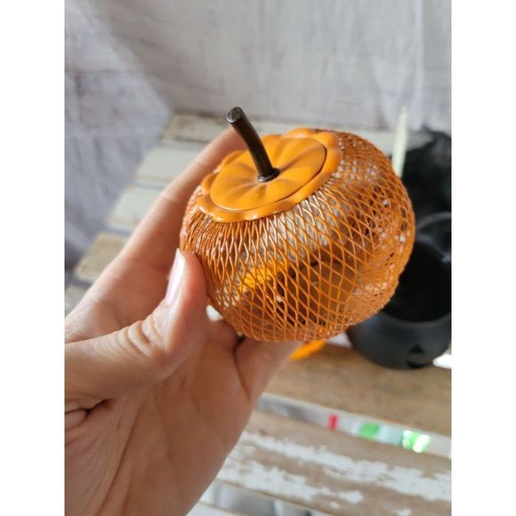 Pumpkin mini basket Grim reaper skeleton Halloween decor home set - Picture 9 of 9